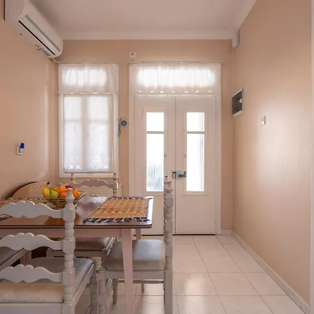 Patriko Retro House * פורקה