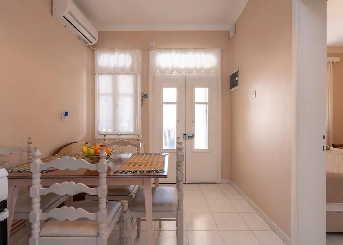 Patriko Retro House * Φούρκα