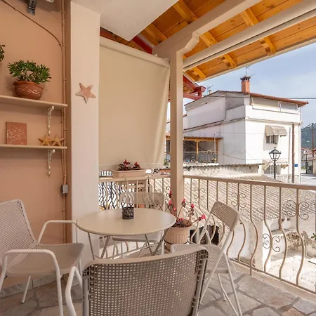 Patriko Retro House Fourka